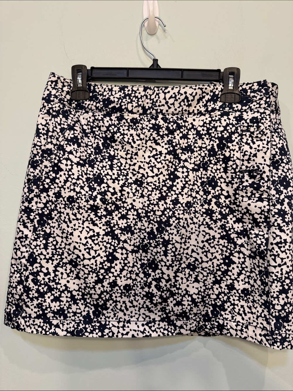 Liz Claiborne Floral Print A-Line Skort - Navy and White Size 10